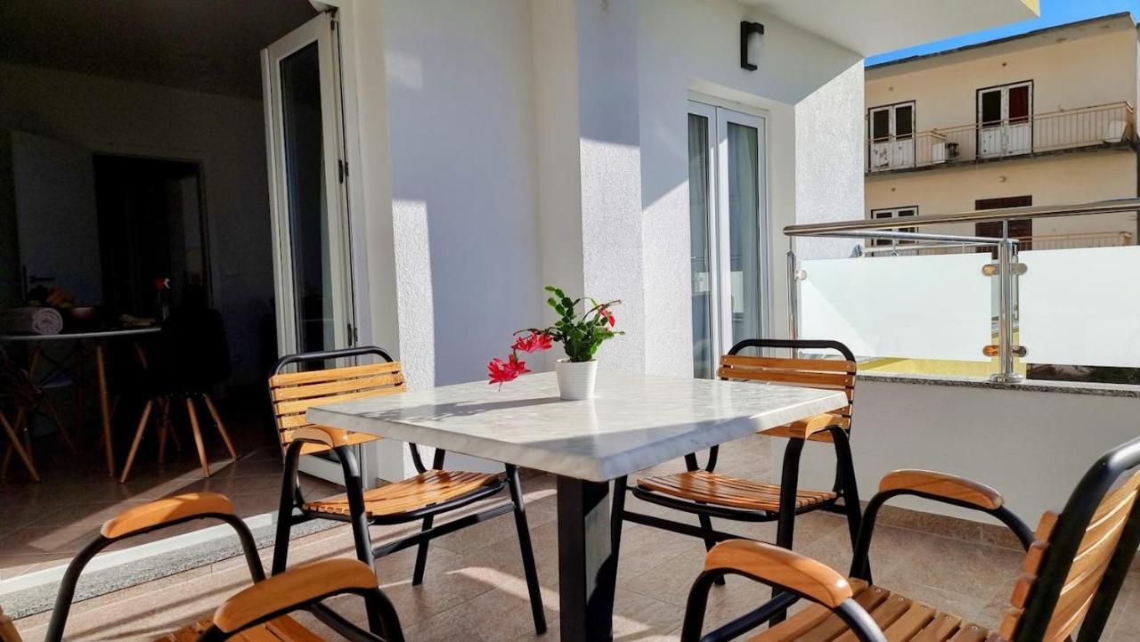 Bed and Breakfast Dorijini Dvori Башка-Вода Екстер'єр фото