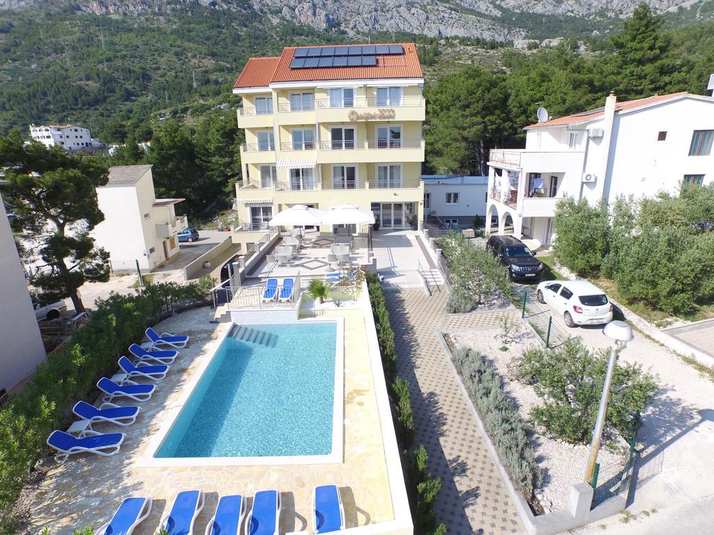 Bed and Breakfast Dorijini Dvori Башка-Вода Екстер'єр фото