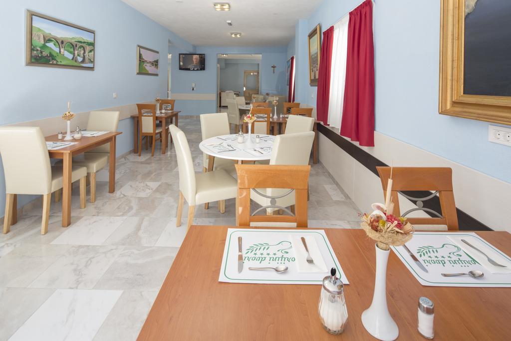Bed and Breakfast Dorijini Dvori Башка-Вода Екстер'єр фото
