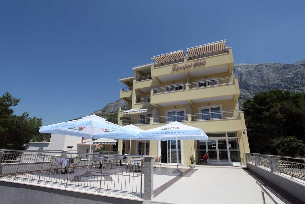 Bed and Breakfast Dorijini Dvori Башка-Вода Екстер'єр фото